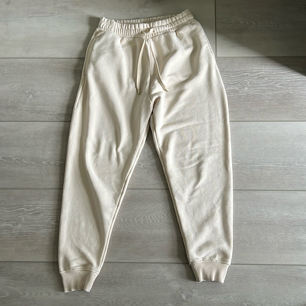 Zara Beige Fleece Sweatpants